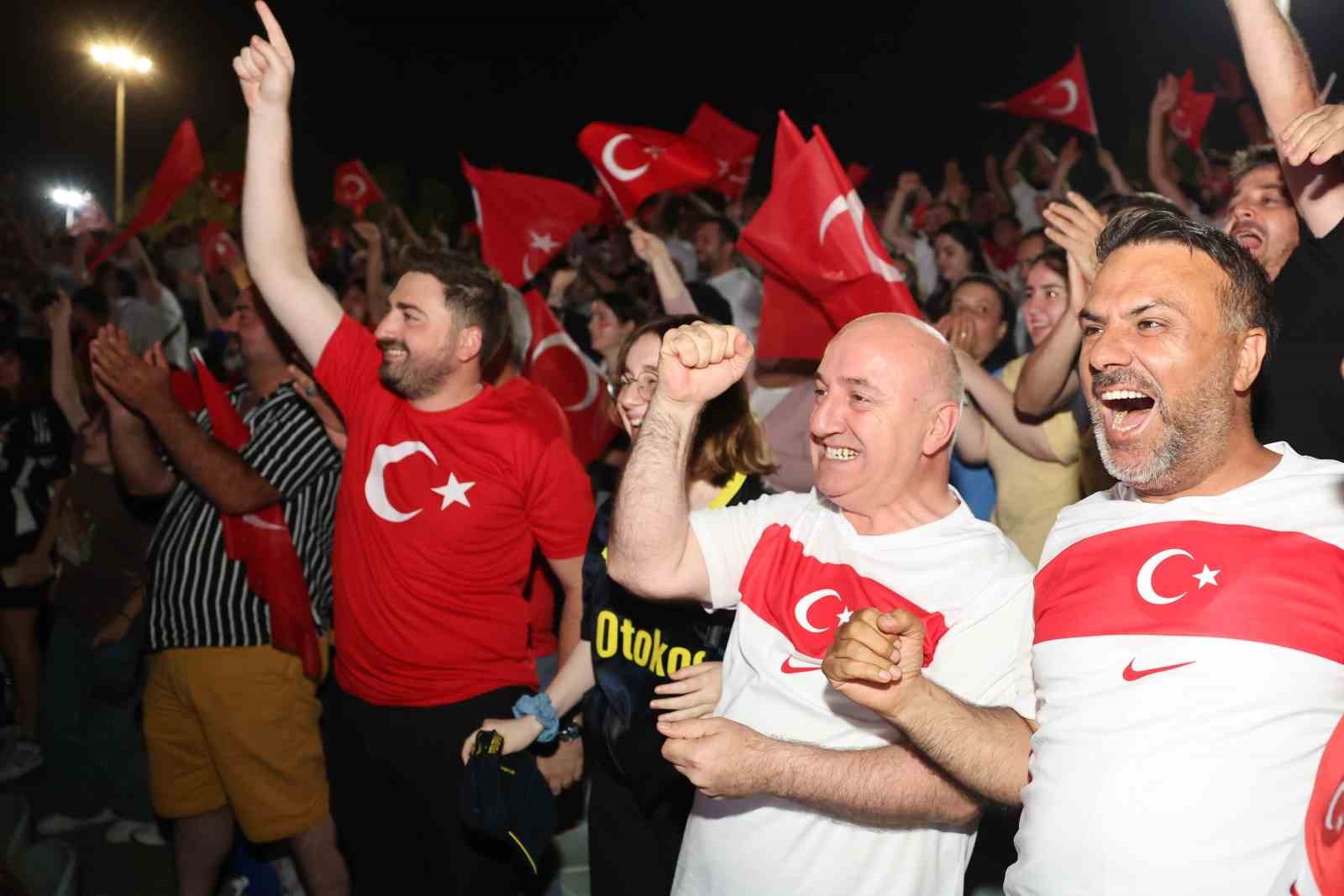 Darıca’da Dünya Kupası heyecanı dev ekranda yaşanacak