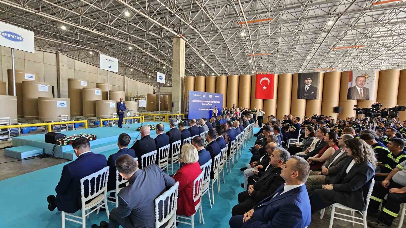 Bakan Kacır: "Türkiye, Çin’den sonra en güçlü ihracatçı ülkelerden biri"