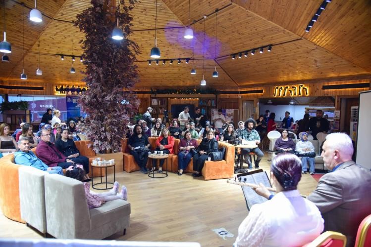 BŞEÜ’de ‘Türk Töresinde Kadın’ söyleşisi ve ‘Türkülerle Bilecik’ akşamı düzenlendi