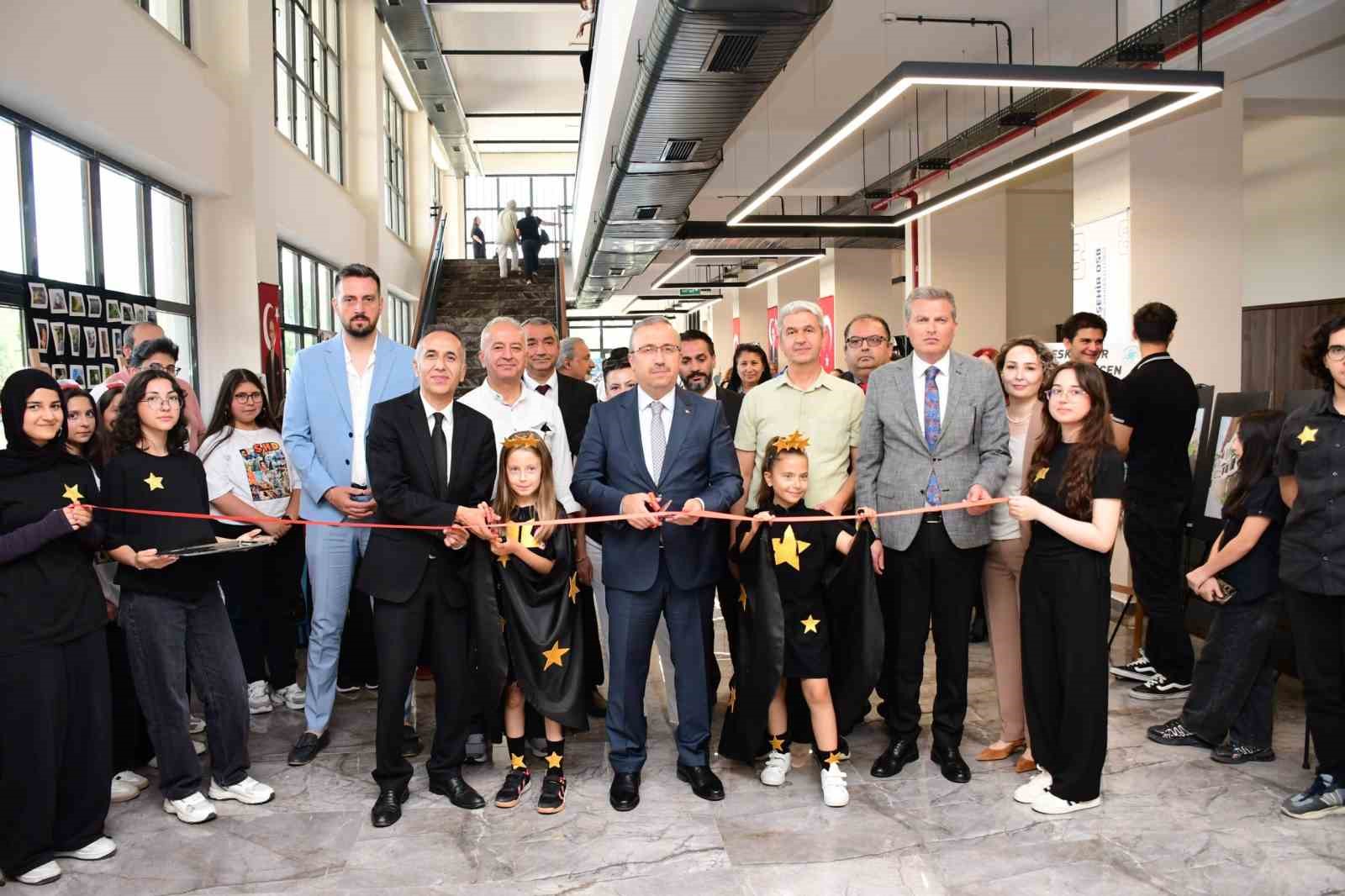 "T&uuml;rkiye Y&uuml;zyılında Geleceğin Yıldızları" projesi yıl sonu şenliğiyle ta&ccedil;landı