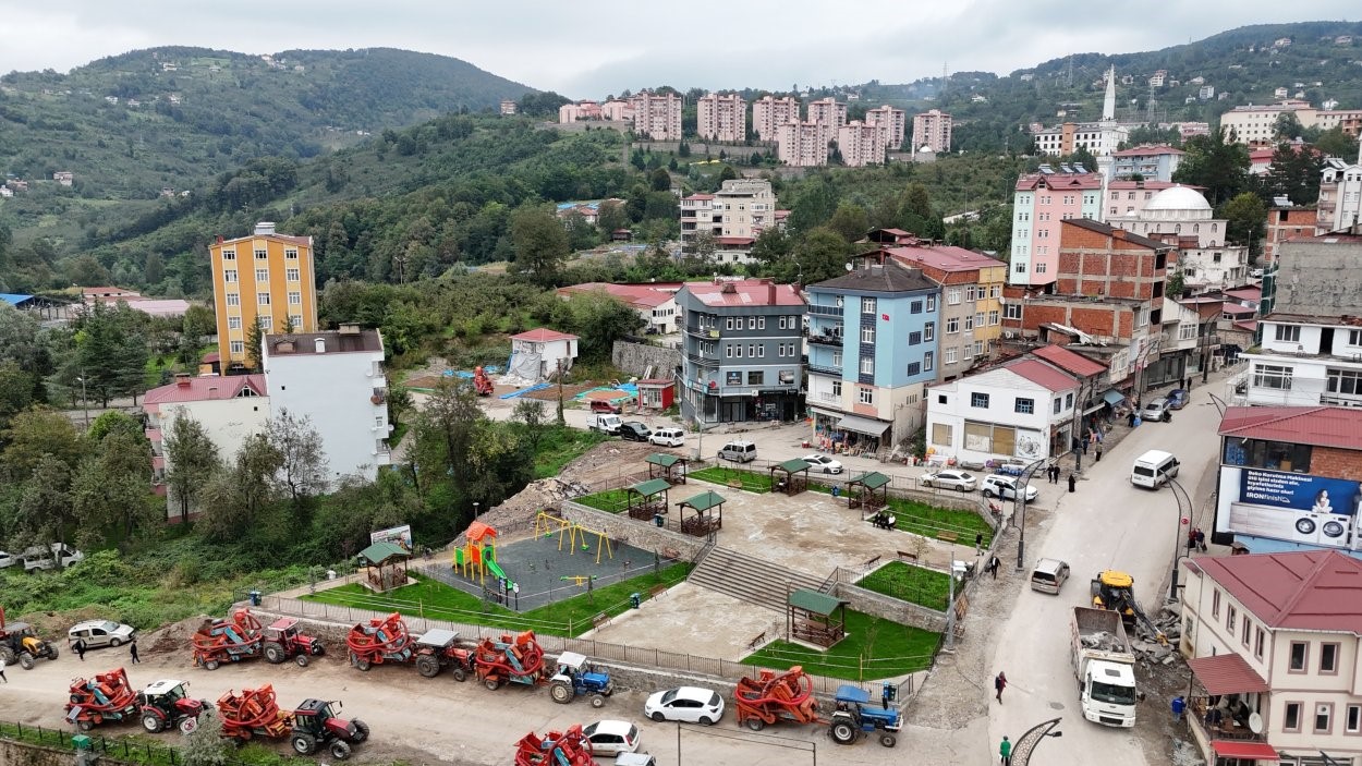 Gölköy’e modern meydan kazandırıldı