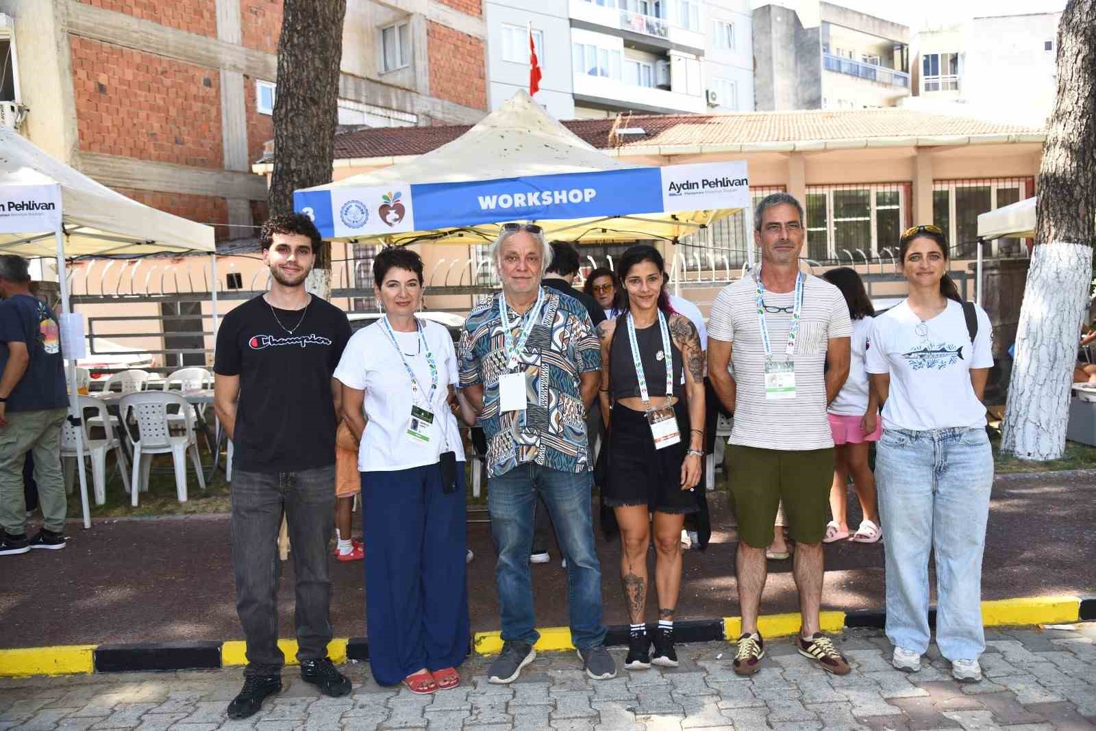 Menemen Çömlek Festivali’nde örnek hareket
