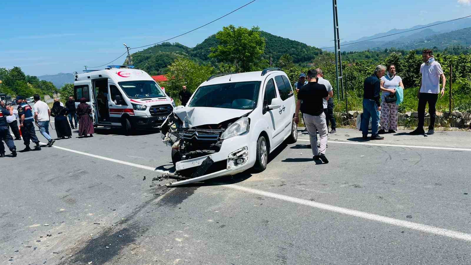 Ordu&rsquo;da 3 aracın karıştığı trafik kazası: 7 yaralı