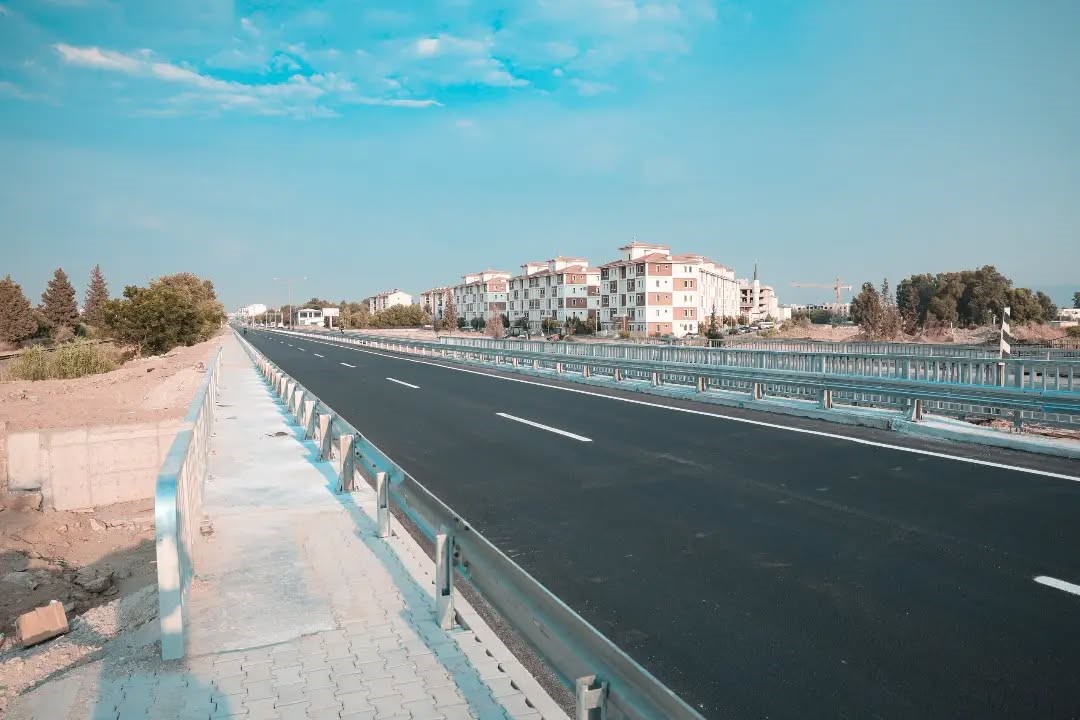 İncirliova&rsquo;da ulaşımı kolaylaştıracak k&ouml;pr&uuml; hizmete a&ccedil;ıldı