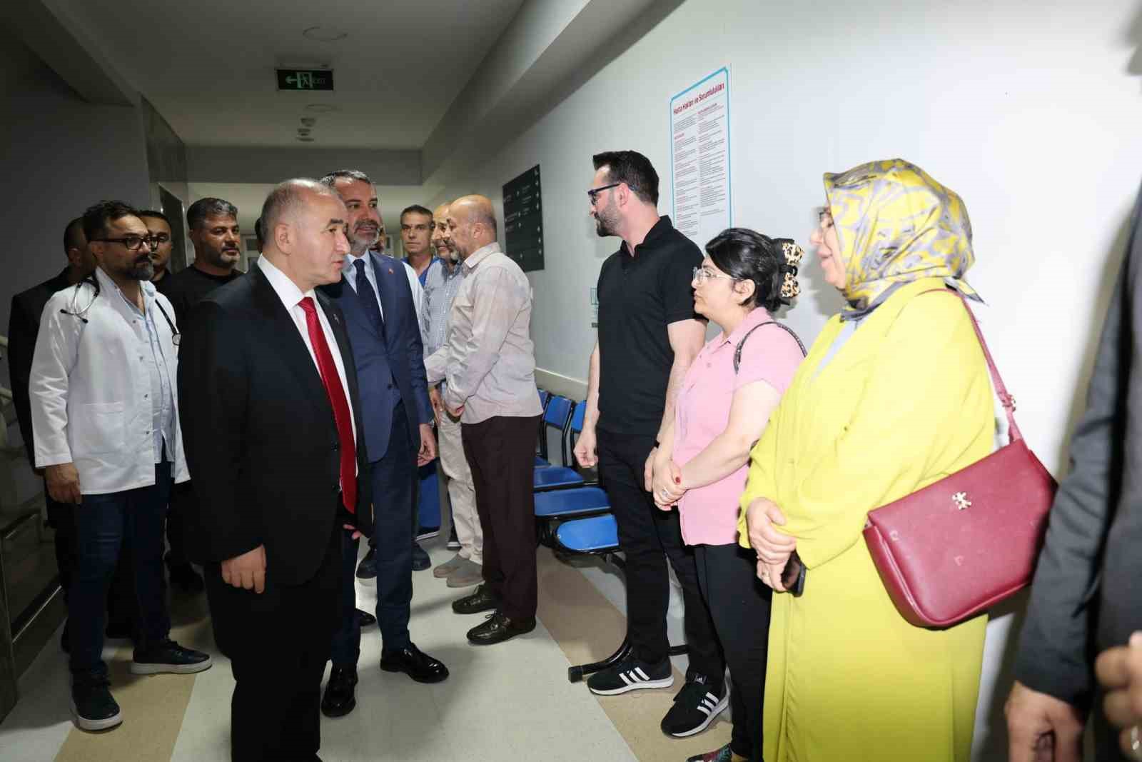 Başhekim Yüzgeç, Uzm. Dr. Çakar’ın sağlık durumu hakkında bilgi verdi