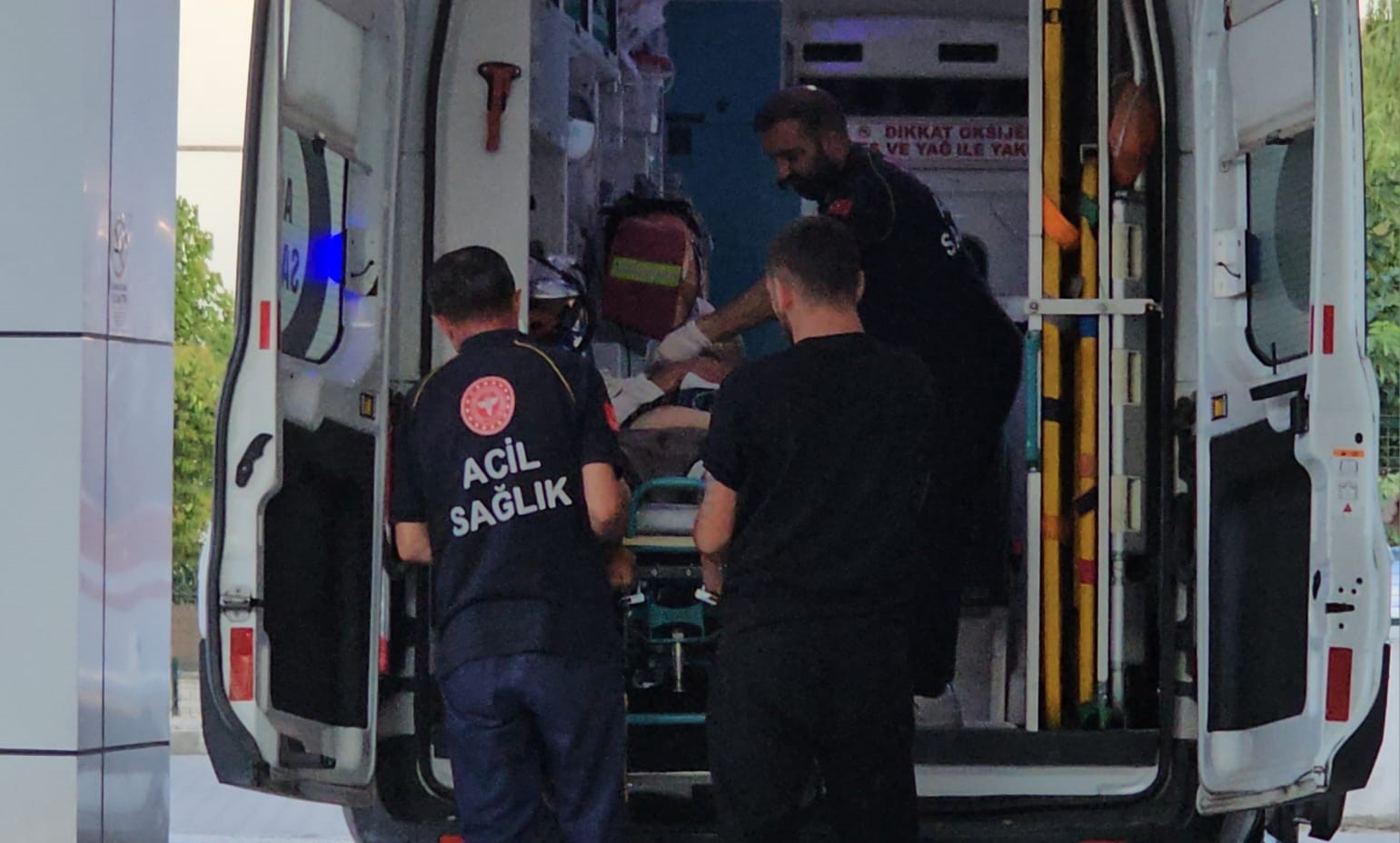 Kayınpederini tüfekle yaralayıp kaçtı