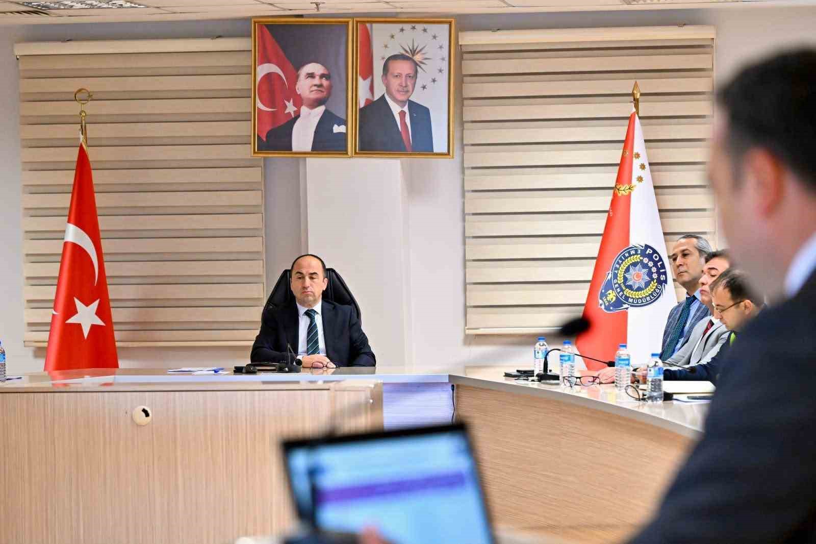 Eskişehir&rsquo;de emniyetin asayiş ve g&uuml;venlik toplantısı