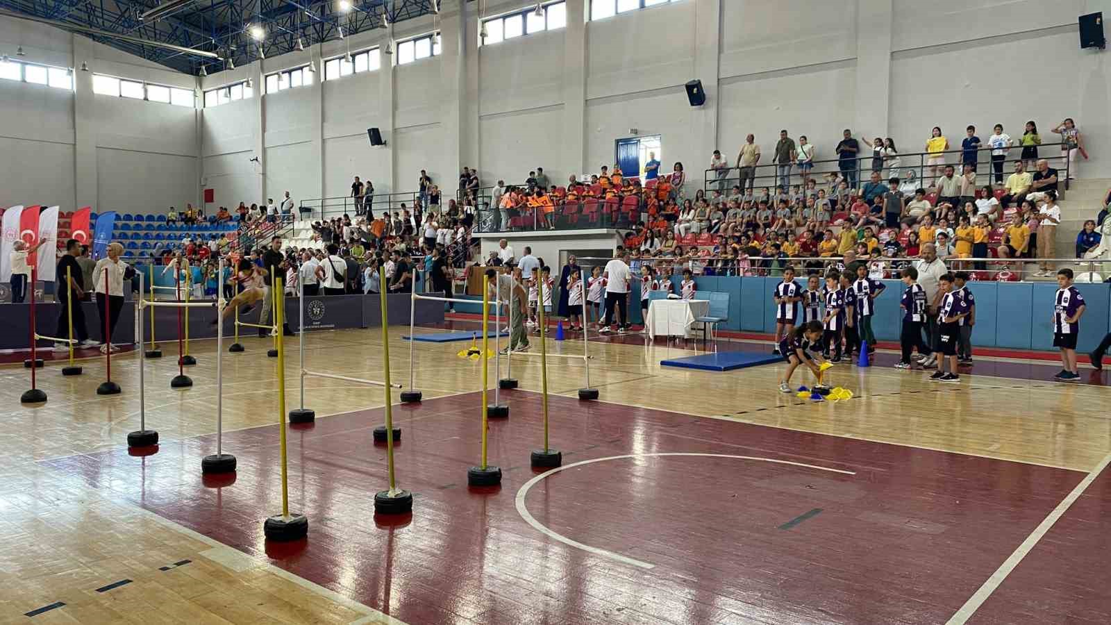 Sinop&rsquo;ta &ccedil;ocuklar geleneksel oyunlarla keyifli anlar yaşadı