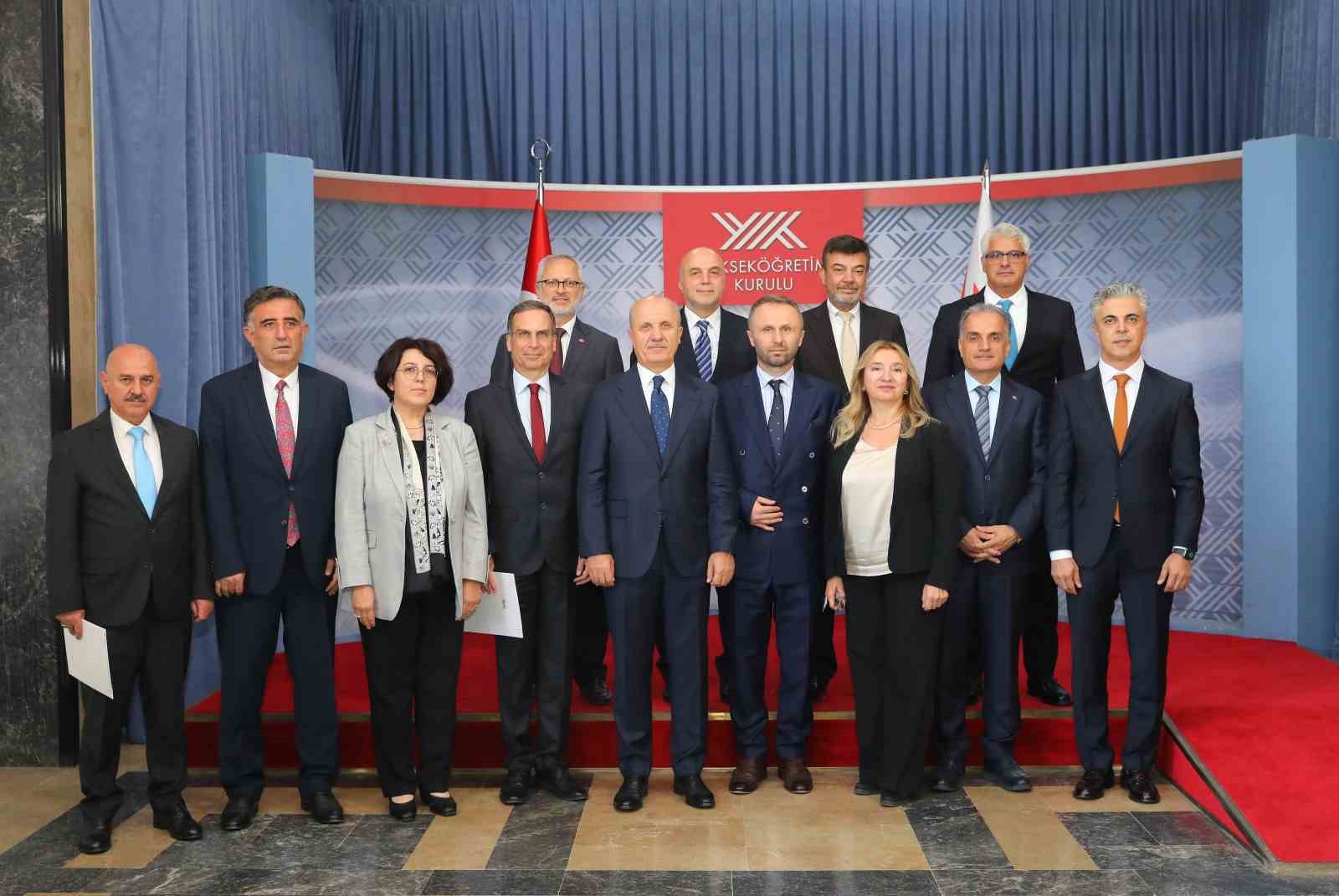 Rektör Ulusoy, mazbatasını YÖK Başkanı Prof. Dr. Erol Özvar’dan aldı