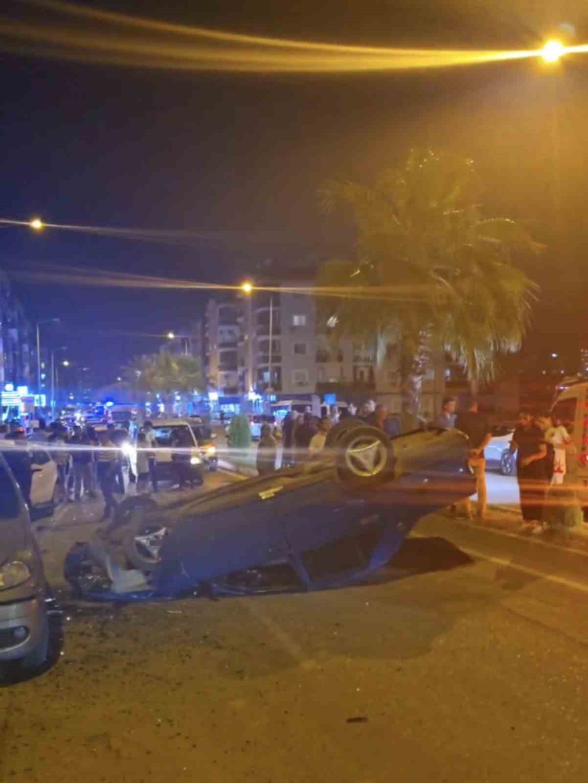 Kaza yapan araçtaki 3 kişi kaçtı, kısa sürede polise yakalandı