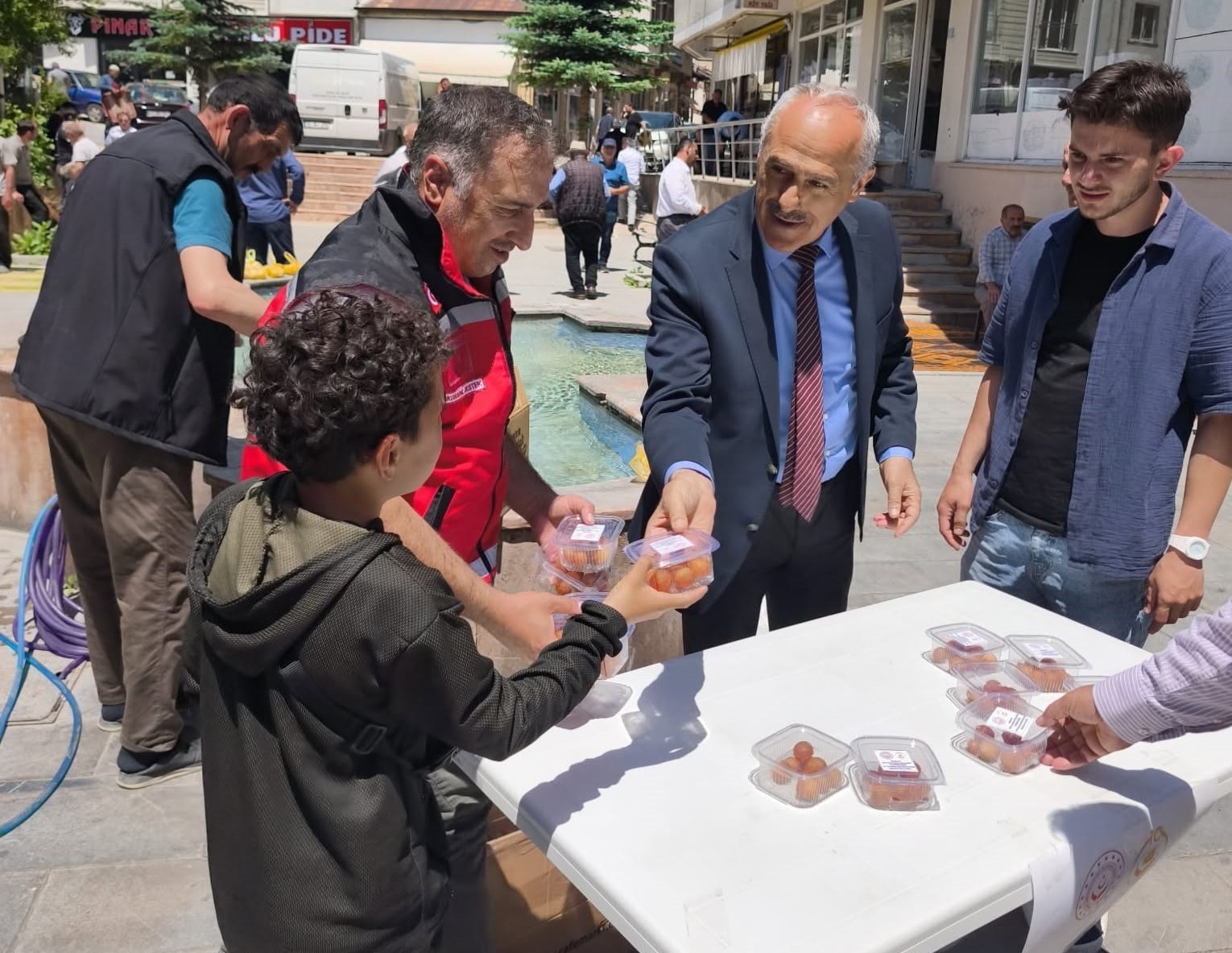 Bayburt’ta şehit ve gazi ailelerinin el emeği ürünleri sergilendi