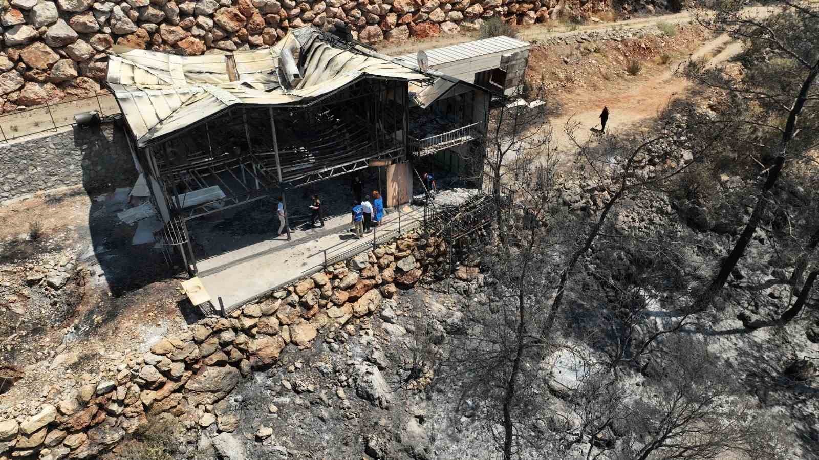 Muğla B&uuml;y&uuml;kşehir Belediyesi&rsquo;nden yangın b&ouml;lgesinde hasar tespiti &ccedil;alışması