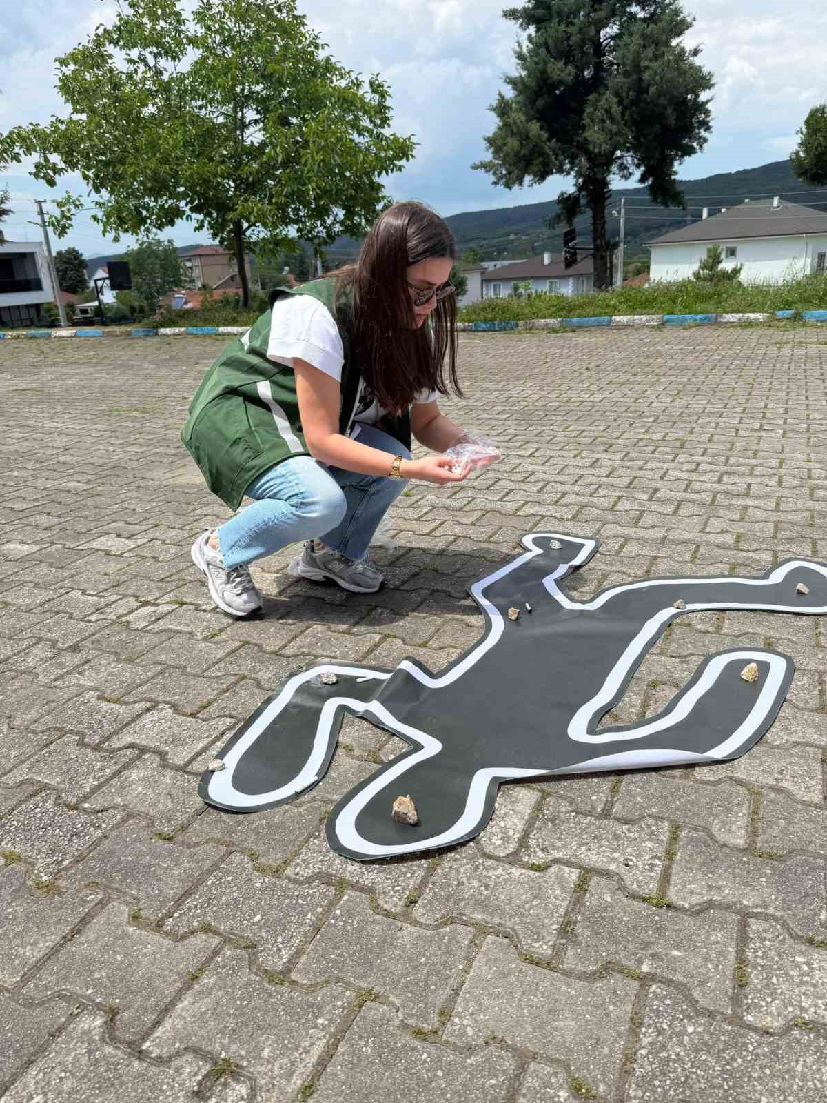 Sigaranın zararlarına dikkat çektiler