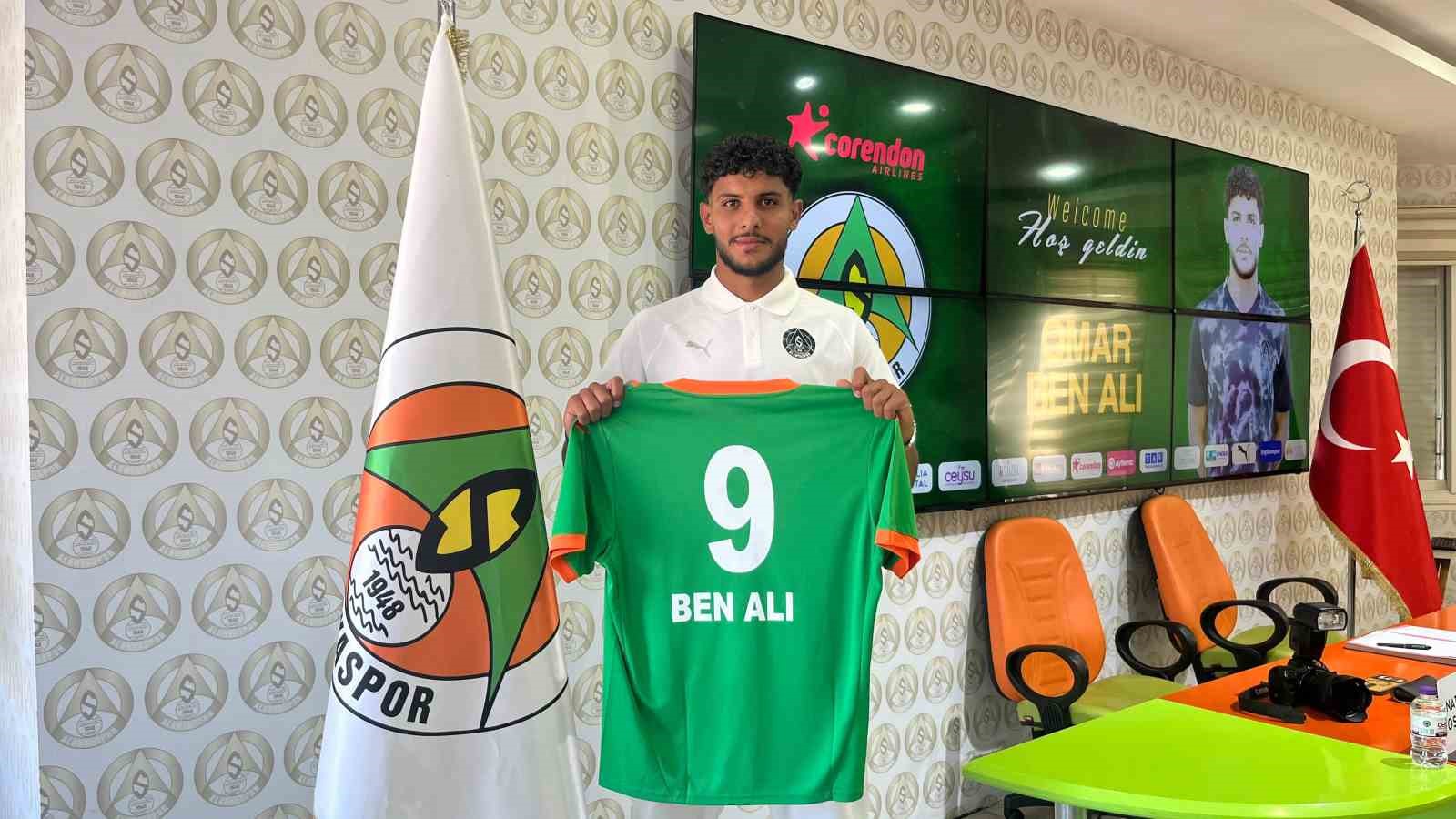 Corendon Alanyaspor, Tunuslu santrfor Omar Ben Ali’yi renklerine bağladı