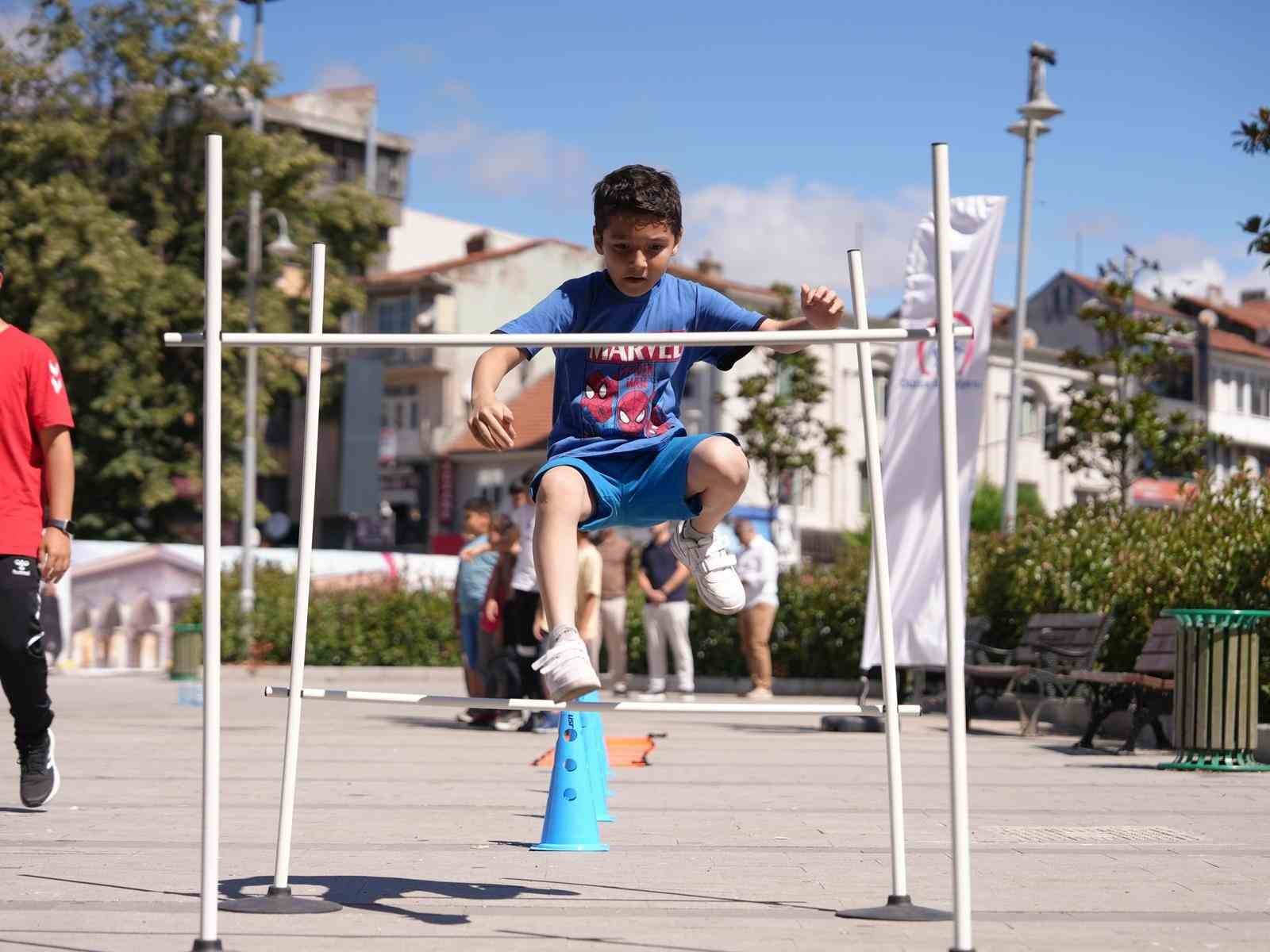 Hareket camide 2 binden fazla kişiye ulaştı