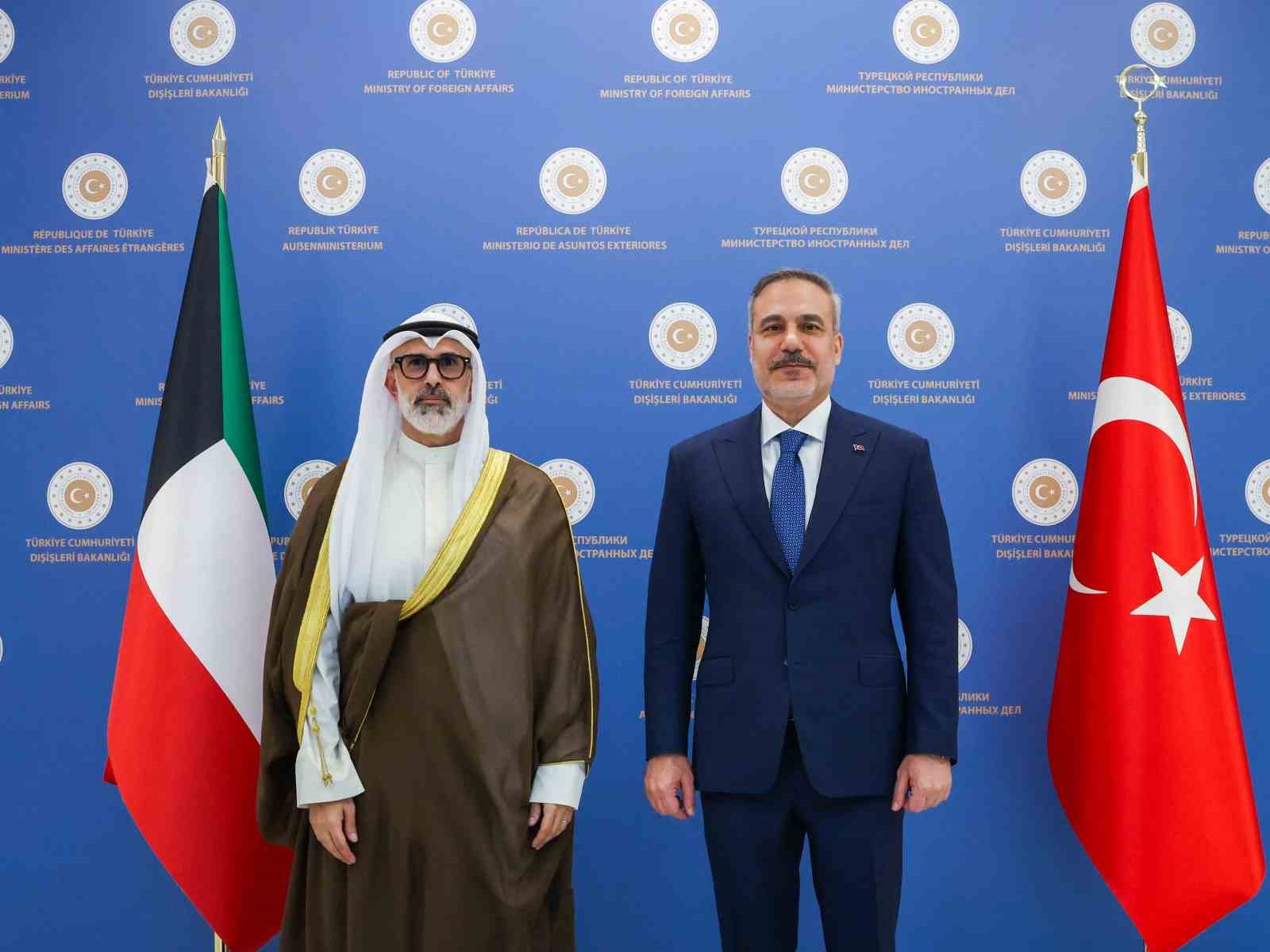 Bakan Fidan, Kuveytli mevkidaşı ile bir araya geldi
