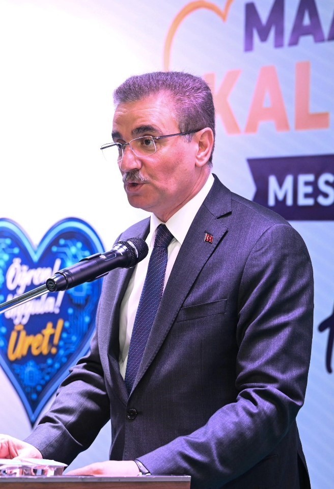 Erzurum&rsquo;da "Maarifin kalbinde marifetli gen&ccedil;lik" mesleki ve teknik eğitim fuarı a&ccedil;ıldı