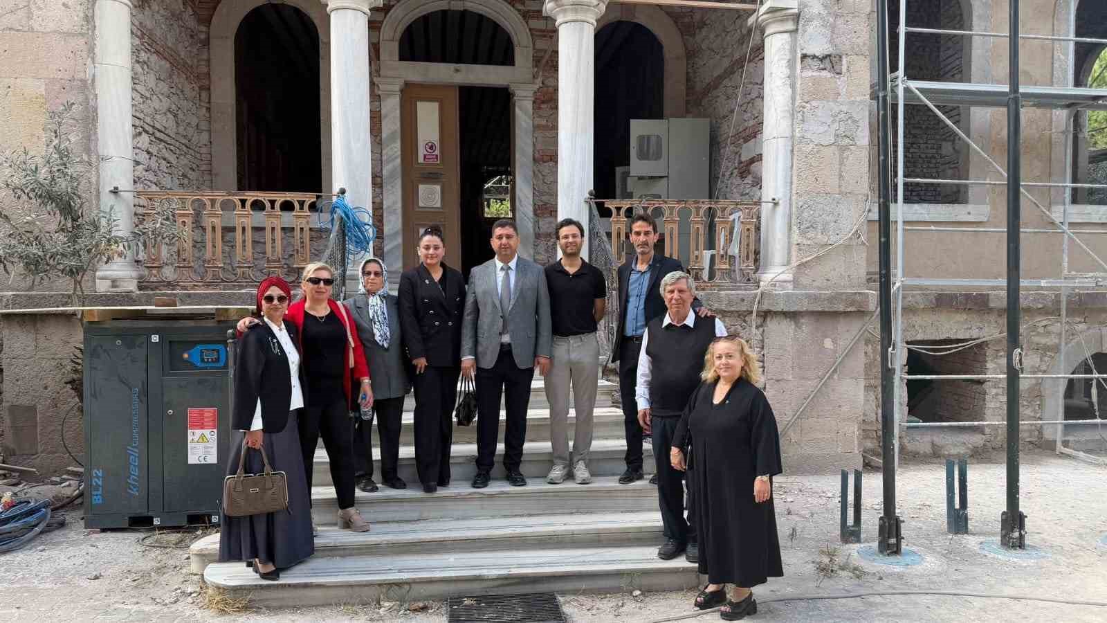 MHP Bandırma teşkilatından tarihi yapının restorasyon projesine ziyaret