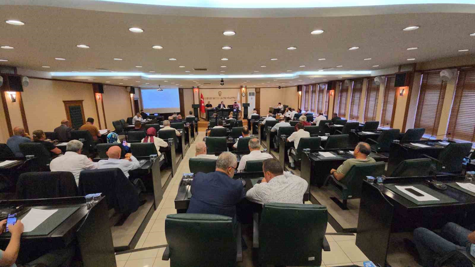 Samsun’da ulaşıma zam teklifi meclisten geçti