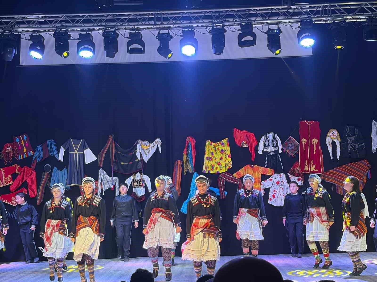 Anadolu’nun renkleri sahnede buluştu