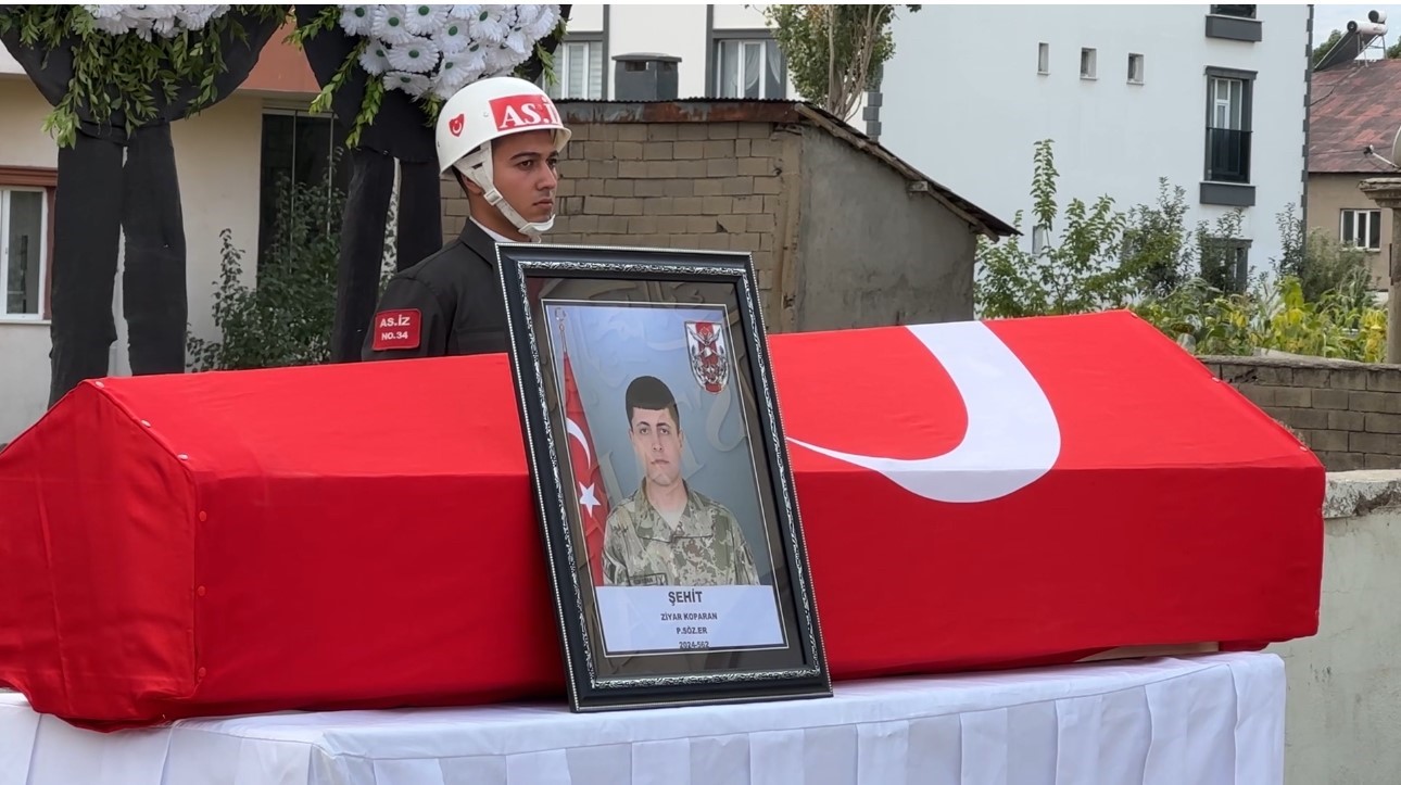 Yüksekova’nın şehidi gözyaşları arasında toprağa verildi