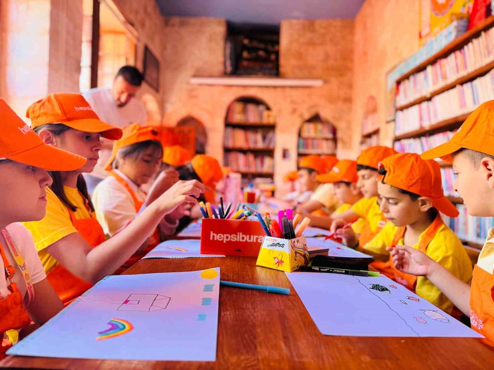Hepsiburada&rsquo;nın desteğiyle &ccedil;ocuklar sanatla buluştu