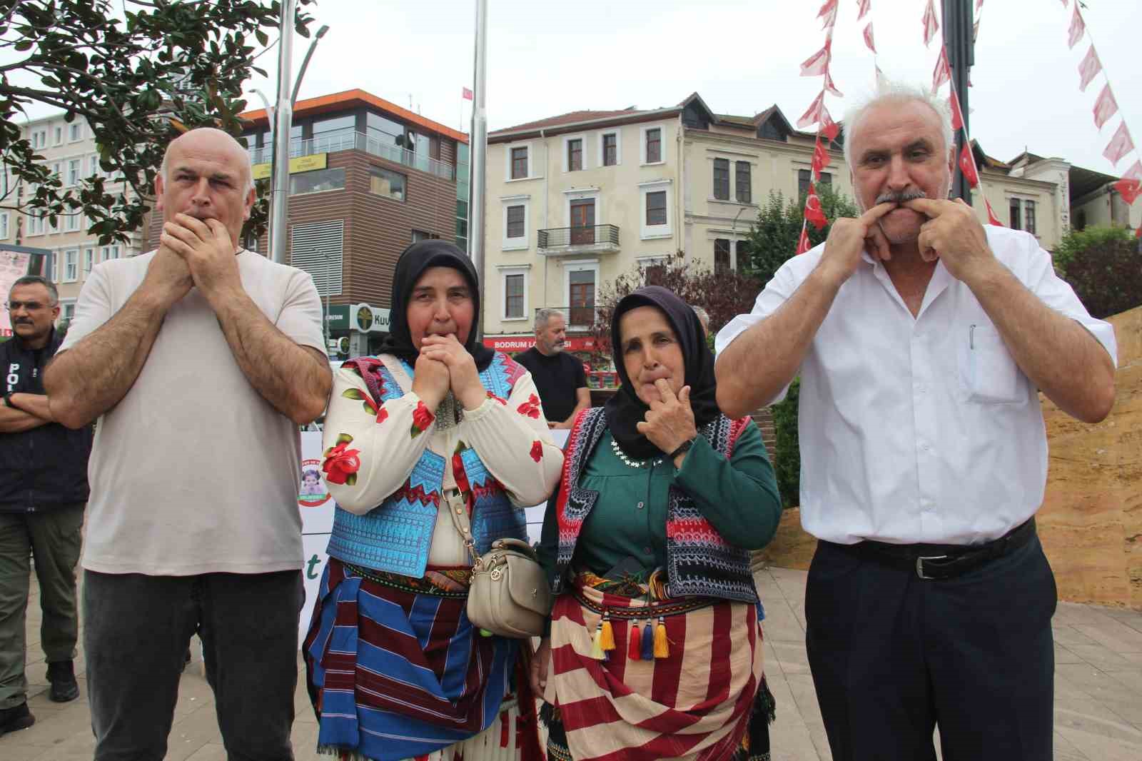 27. Islık Dili Festivali Giresun’da düzenlenen yürüyüşle başladı