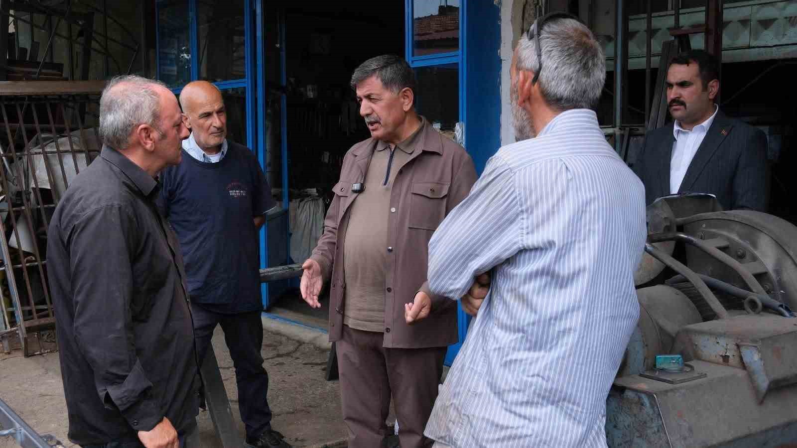 Erzincan&rsquo;da kentsel d&ouml;n&uuml;ş&uuml;m i&ccedil;in esnafın g&ouml;r&uuml;şleri alınıyor