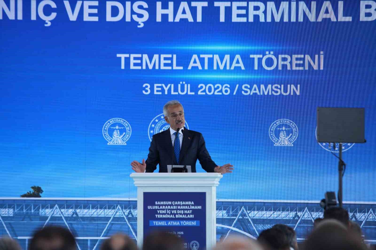 Bakan Uraloğlu: "Samsun &Ccedil;arşamba Havalimanı&rsquo;nın kapasitesini 3 milyon yolcuya &ccedil;ıkaracağız"