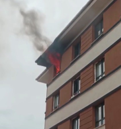Kahramanmaraş’ta ikamet yangını