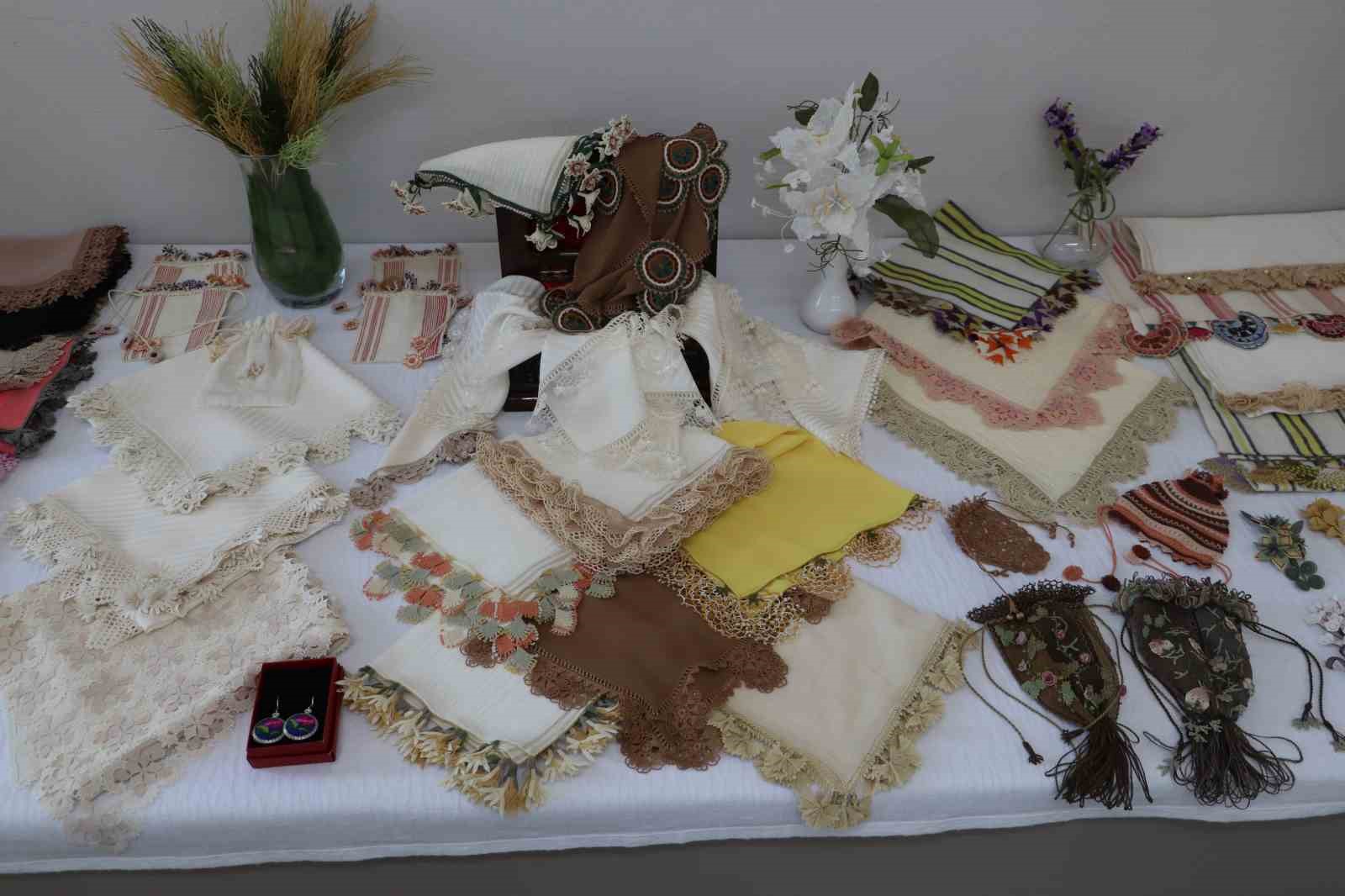 Bir iğne ve bir iplikle kültür mirasını geleceğe taşıyorlar