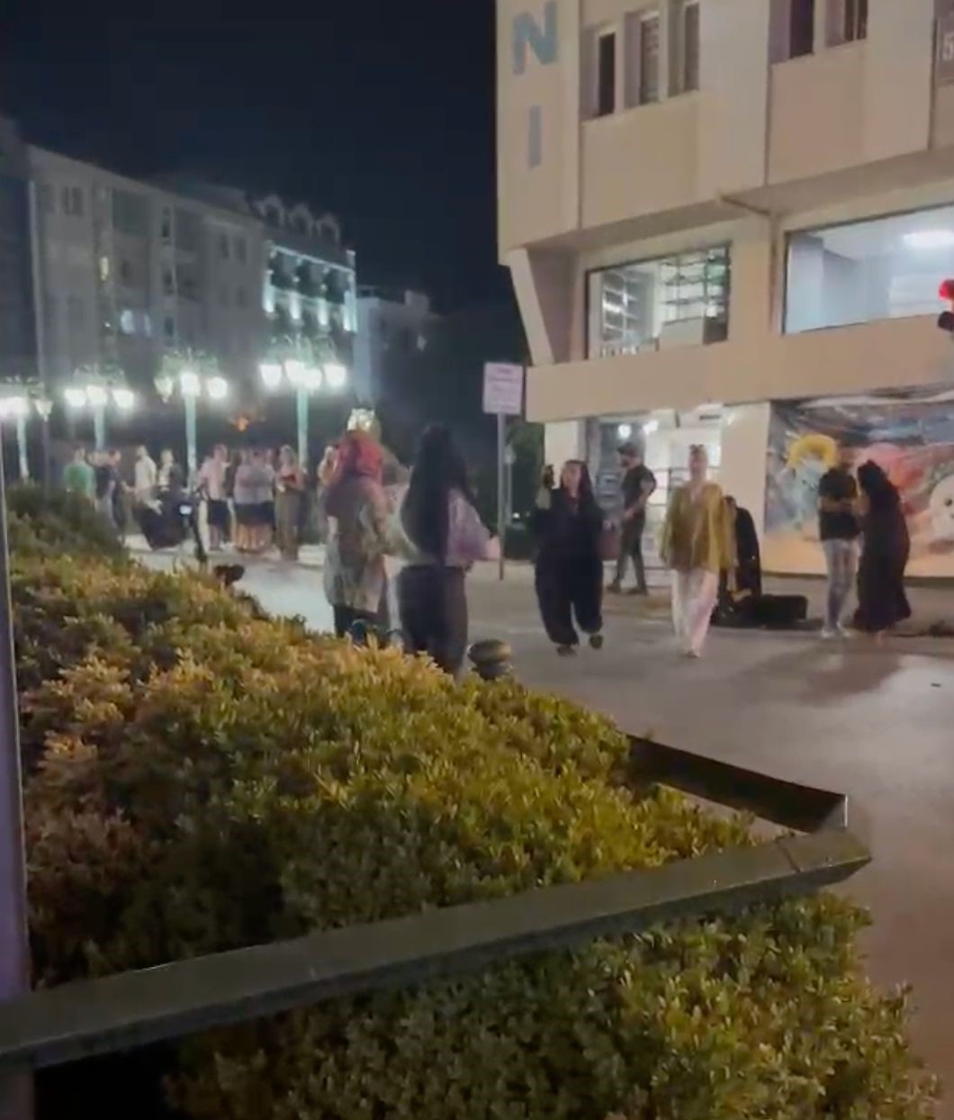 Eskişehir’de iki kadın grup arasında cadde ortasında kavga