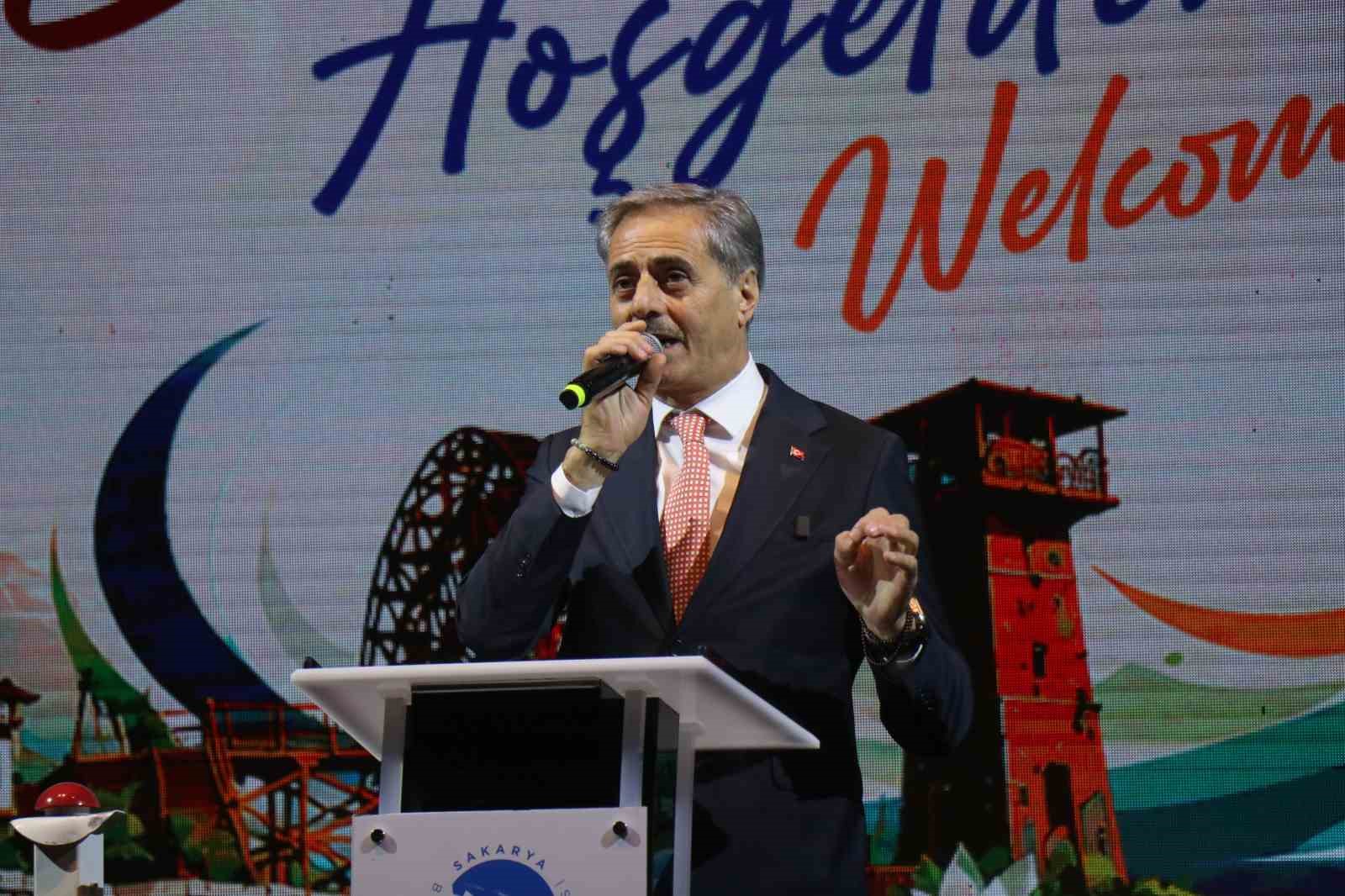 16 ülkeden 49 sporcu Sakarya’da Avrupa şampiyonluğu için pedal çevirdi