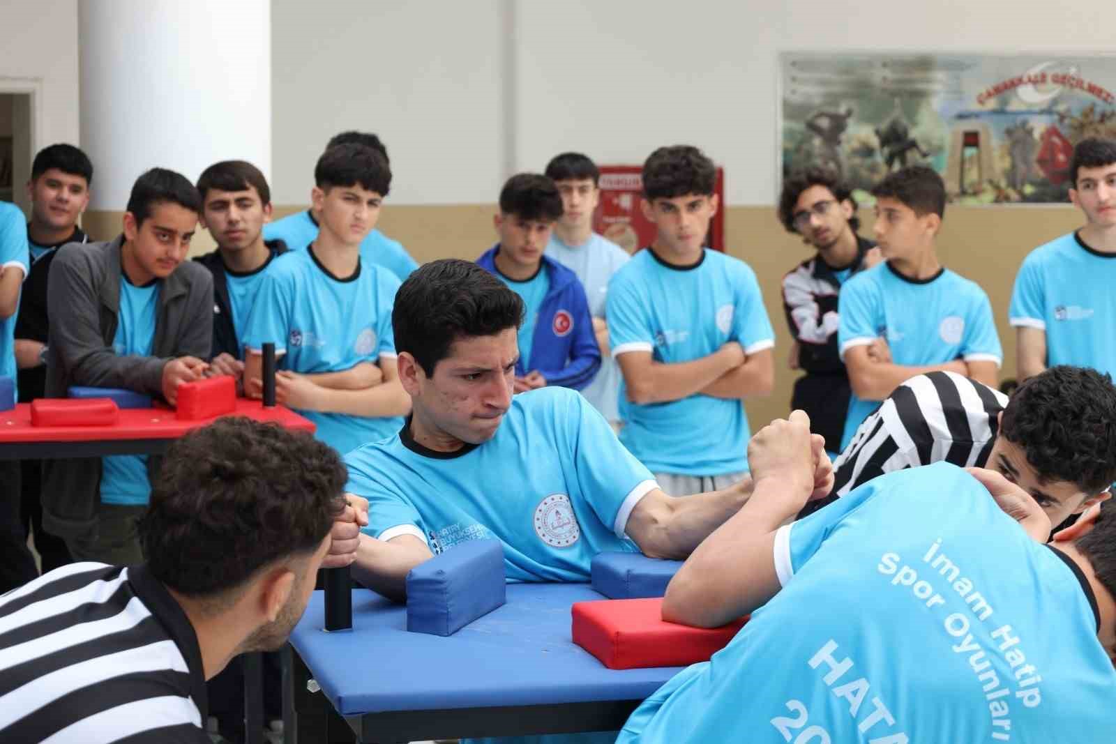 Hatay&rsquo;da 600 &ouml;ğrenci İmam Hatip Spor Oyunlarında ter d&ouml;kt&uuml;