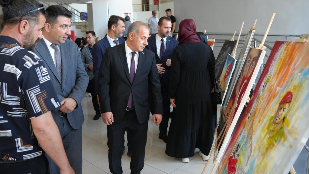 "İrade Bizim Zafer Bizim" temalı sergi açıldı