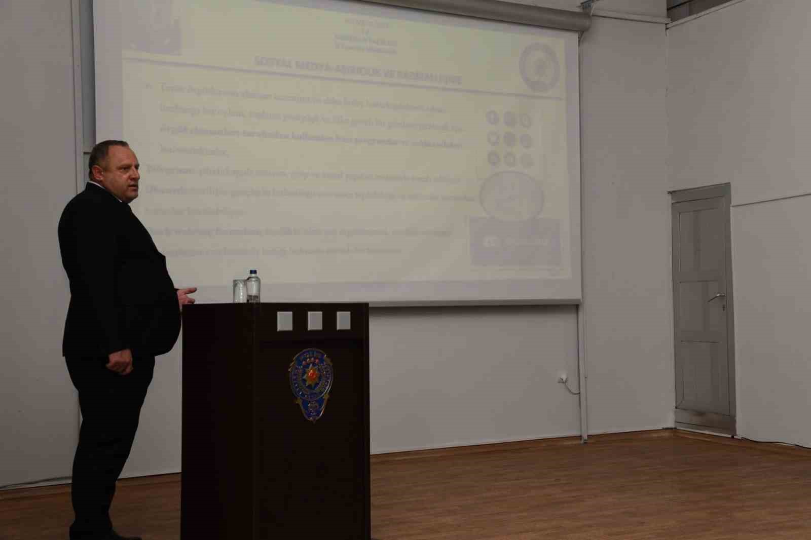 Ardahan’da okul güvenliği toplantısı gerçekleştirildi