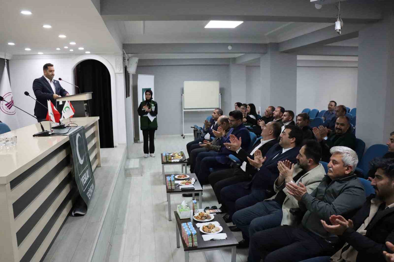 Yeşilay Erzincan genel kurulu yapıldı