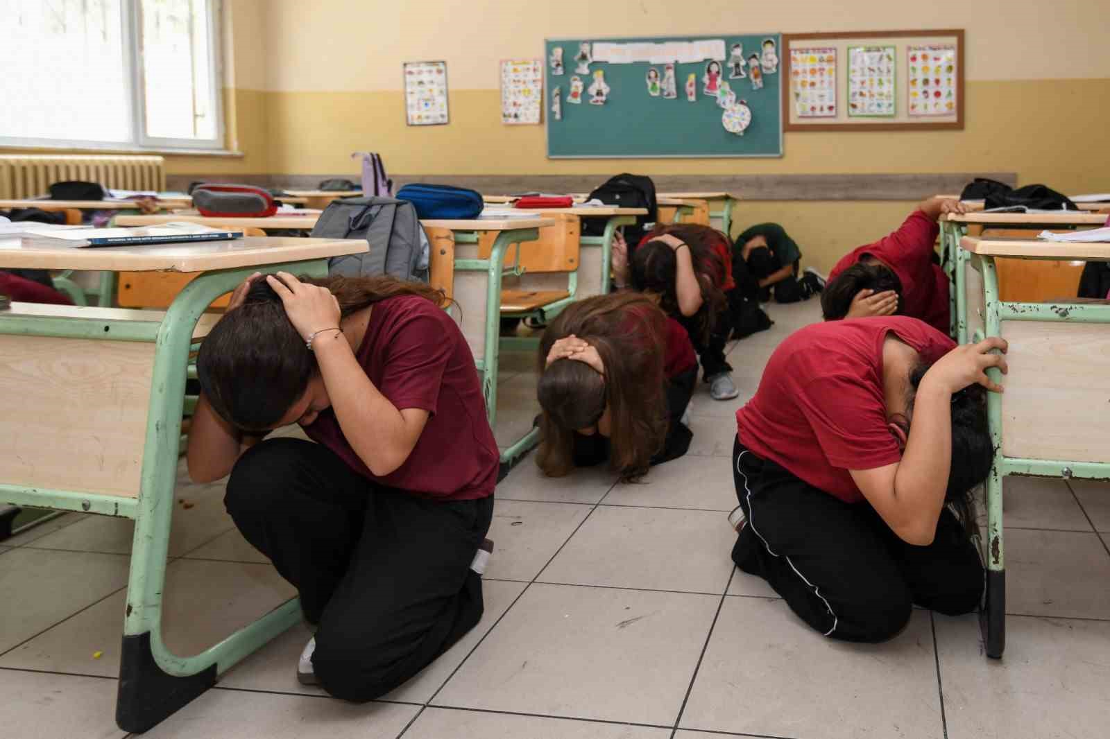 Osmangazi Belediyesi’nden okullarda afet bilinci çalışması