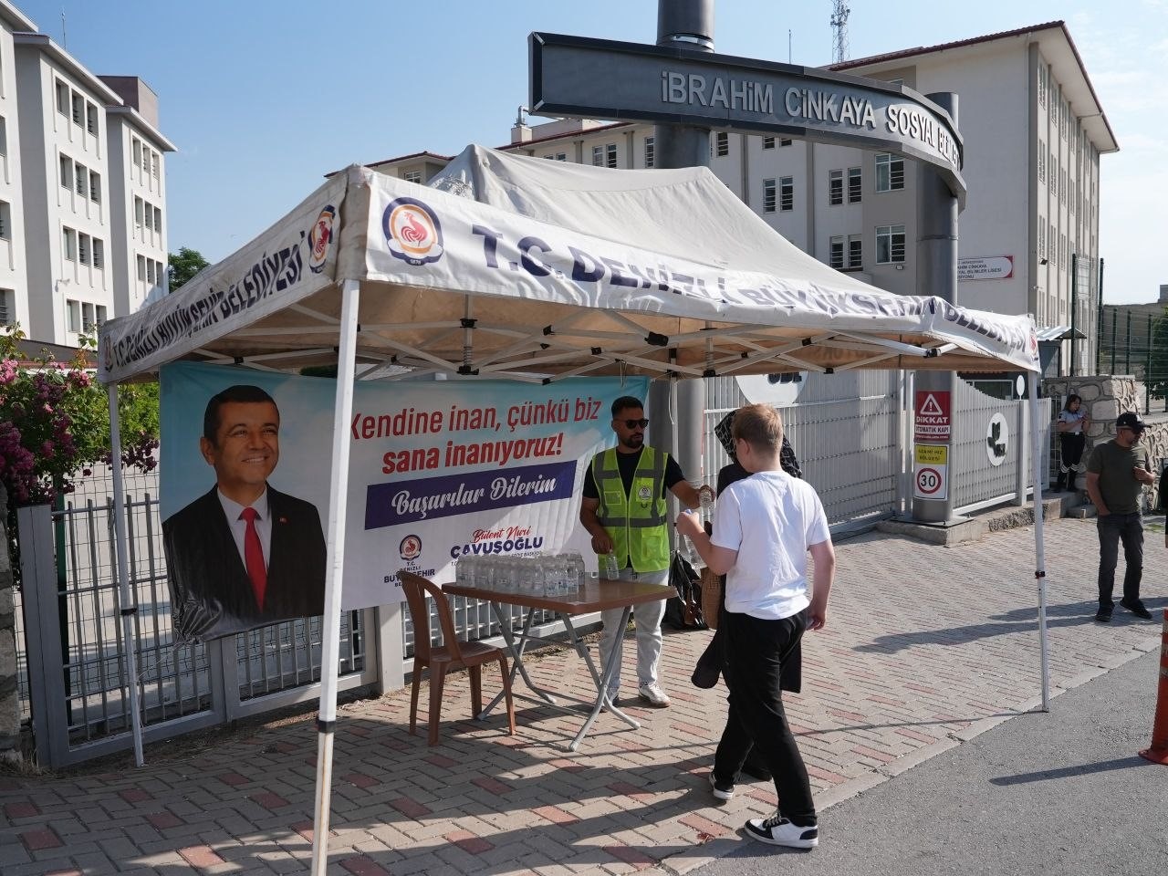 Denizli Büyükşehirden LGS’ye giren öğrencilere destek