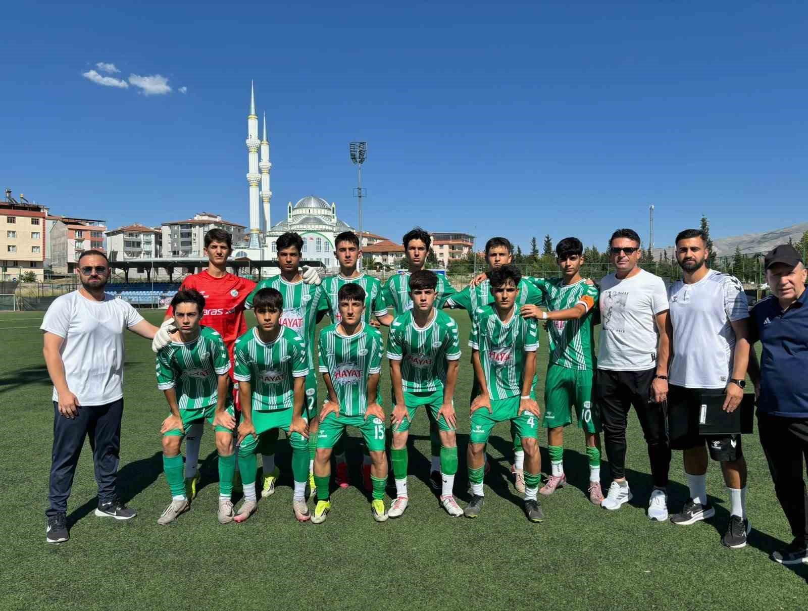 Diyarbakır DSi Spor U15 takımı Türkiye’nin en iyi 4 takımı arasında