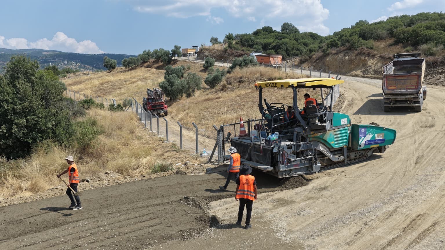 Büyükşehir’den Yenipazar’da ulaşımı rahatlatacak yol hamlesi