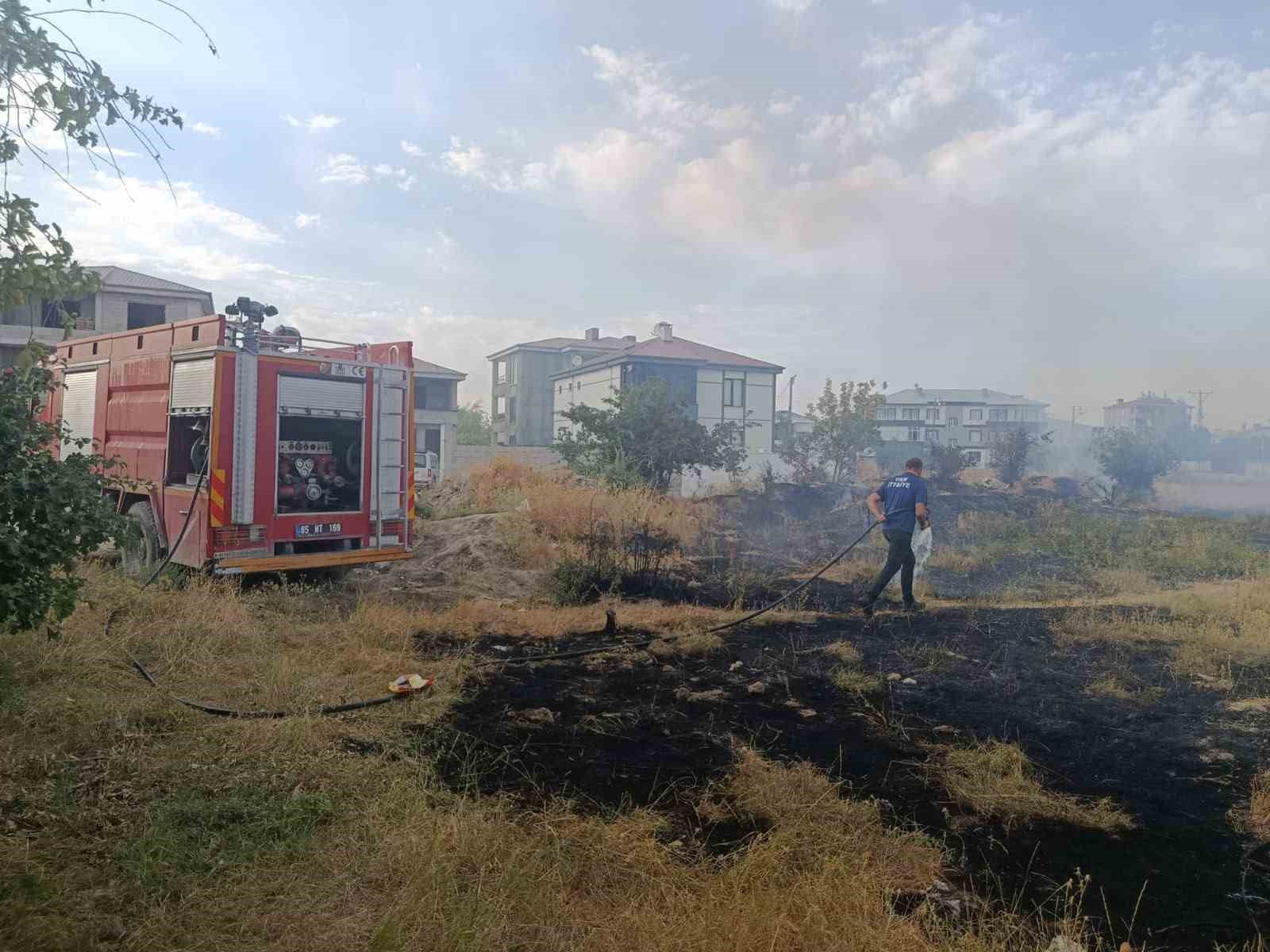 Van’da itfaiye son 10 günde 239 yangına müdahale etti