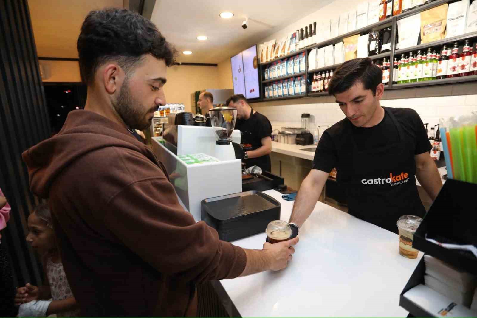 Gastro Kafe, hizmete başladı