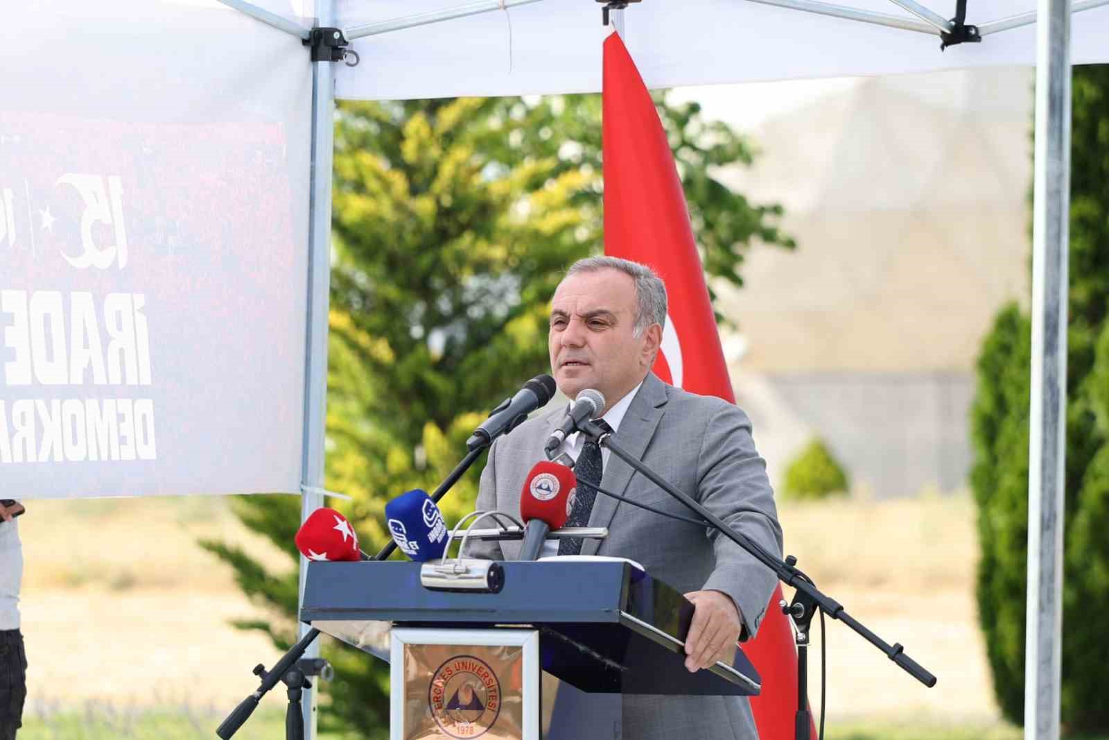 ERÜ’den ‘15 Temmuz Demokrasi ve Milli Birlik Günü’ töreni