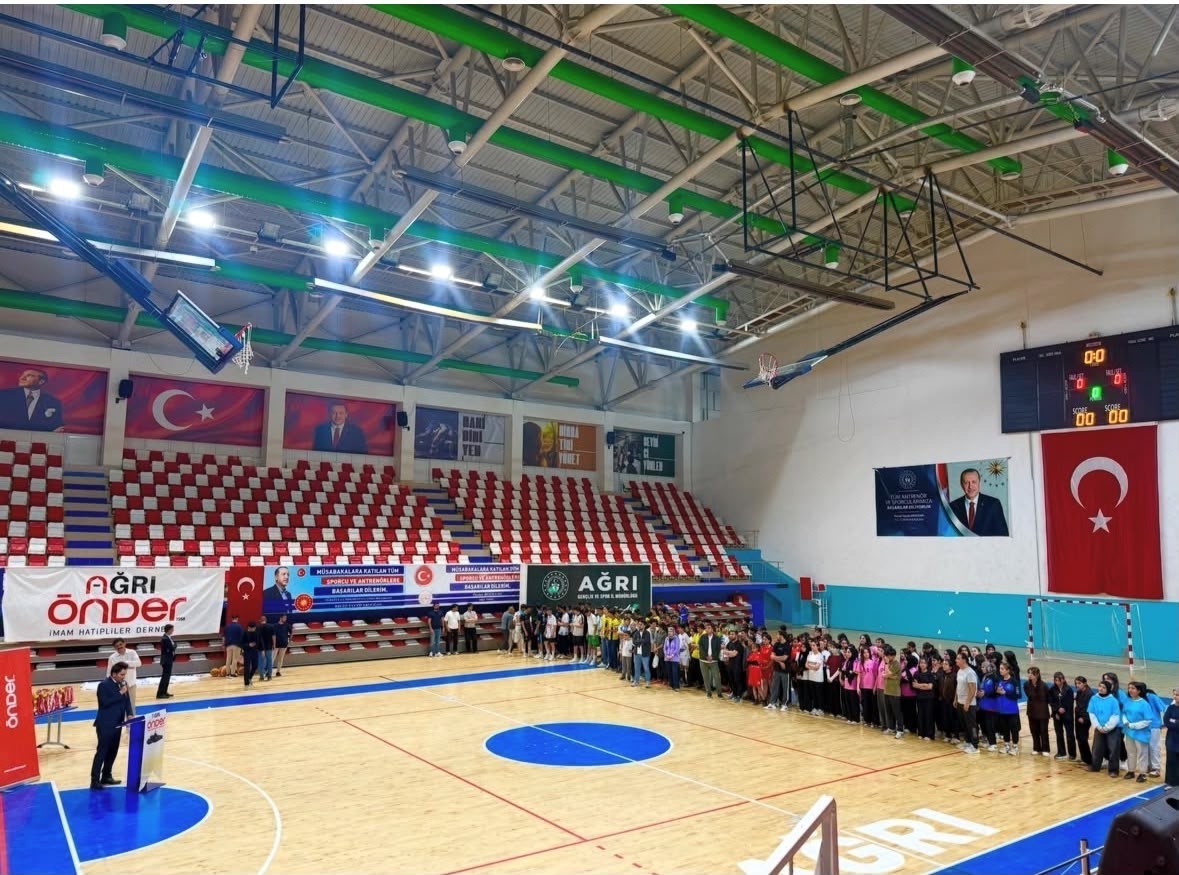 İmam Hatip Okulları Spor Oyunları Turnuvası Heyecanı Başladı