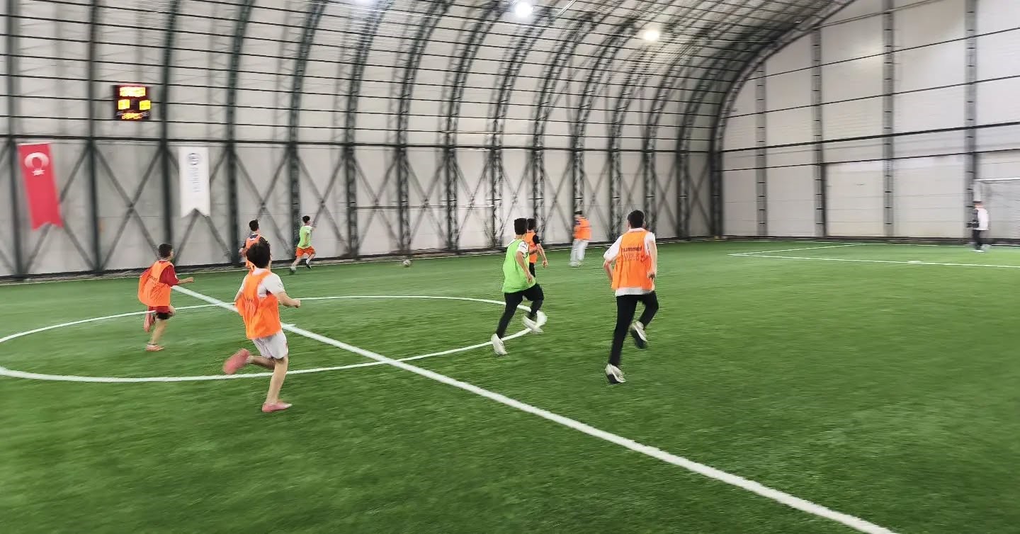 Yaz Kur’an kursu öğrencileri futbol turnuvasında buluştu