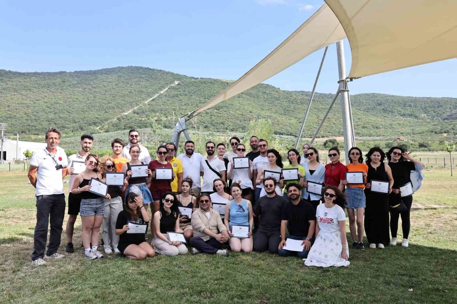 Gen&ccedil;ler Fadıllı&rsquo;da liderlik kampında buluştu