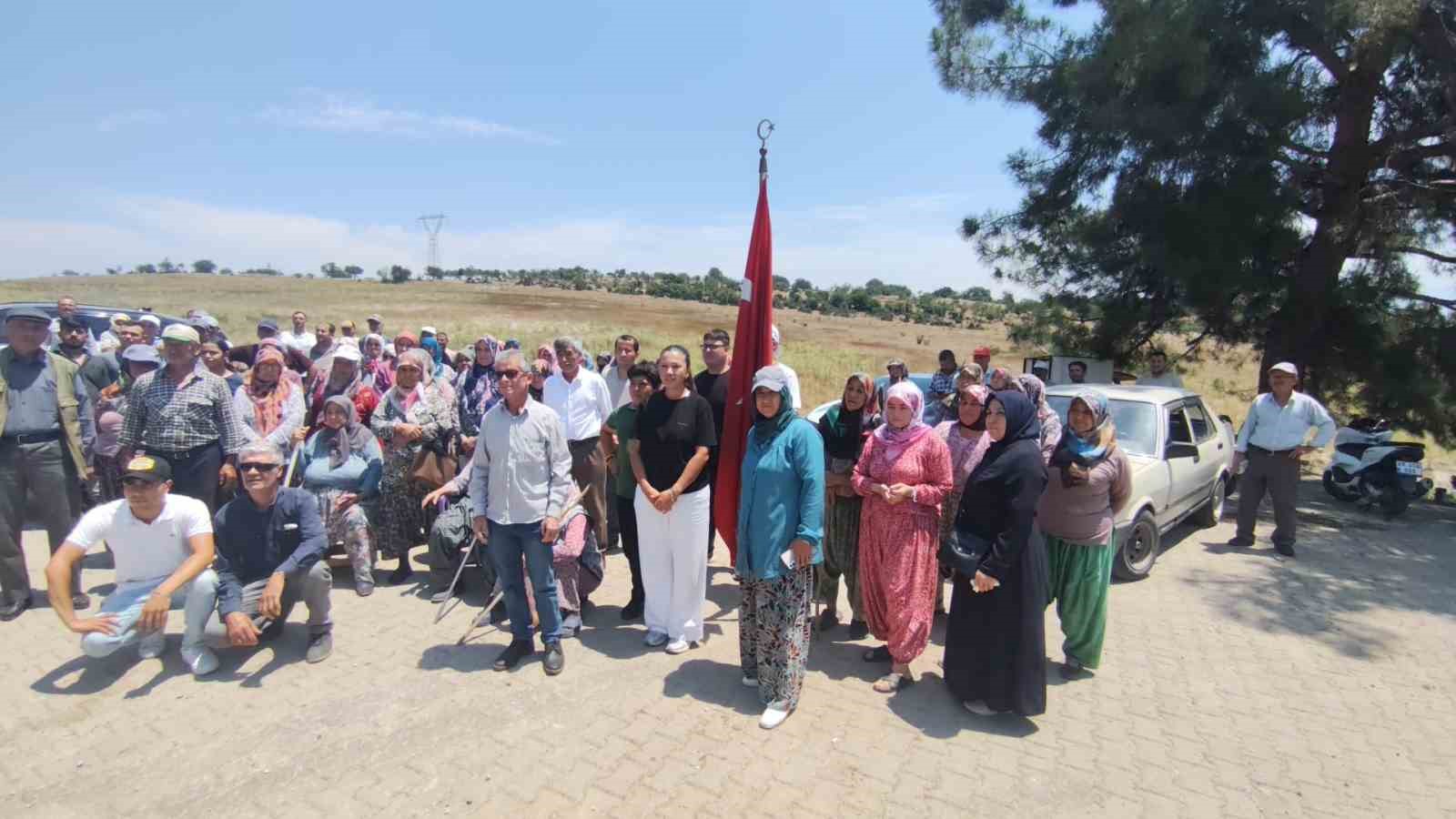 Manisa’da yeni mezarlık projesine traktörlü tepki