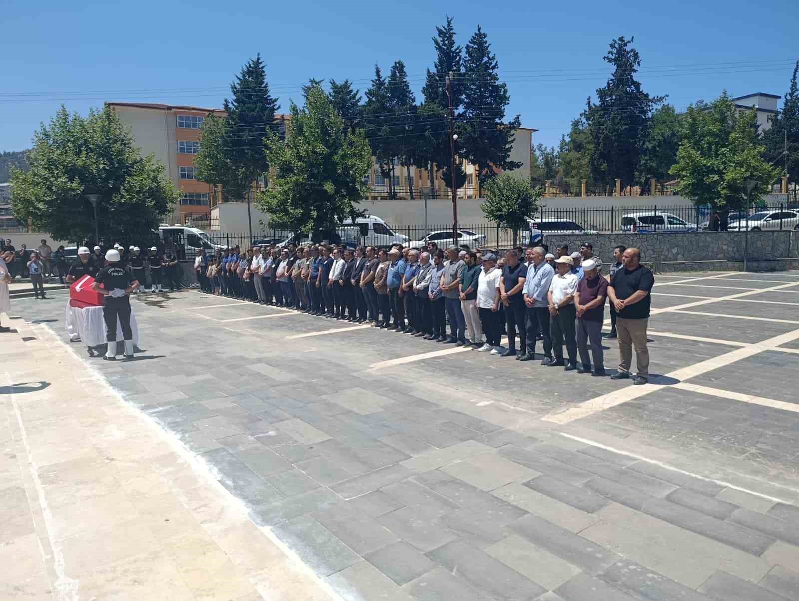Gaziantep’te polis memuru son yolculuğuna uğurlandı