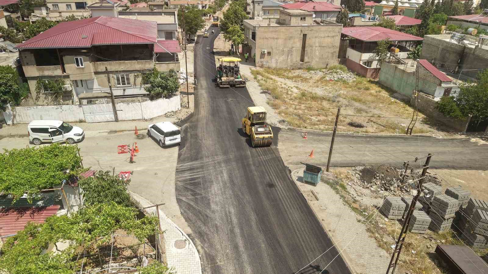 Kahramanmaraş&rsquo;ta asfalt mesaisi s&uuml;r&uuml;yor